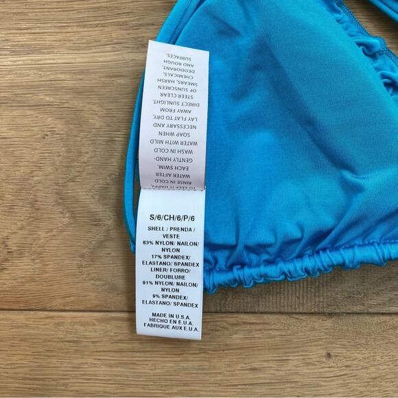 Vitamin A Reversible Blue Ruffle Triangle Bikini Top NEW Small/6 - Picture 7 of 7